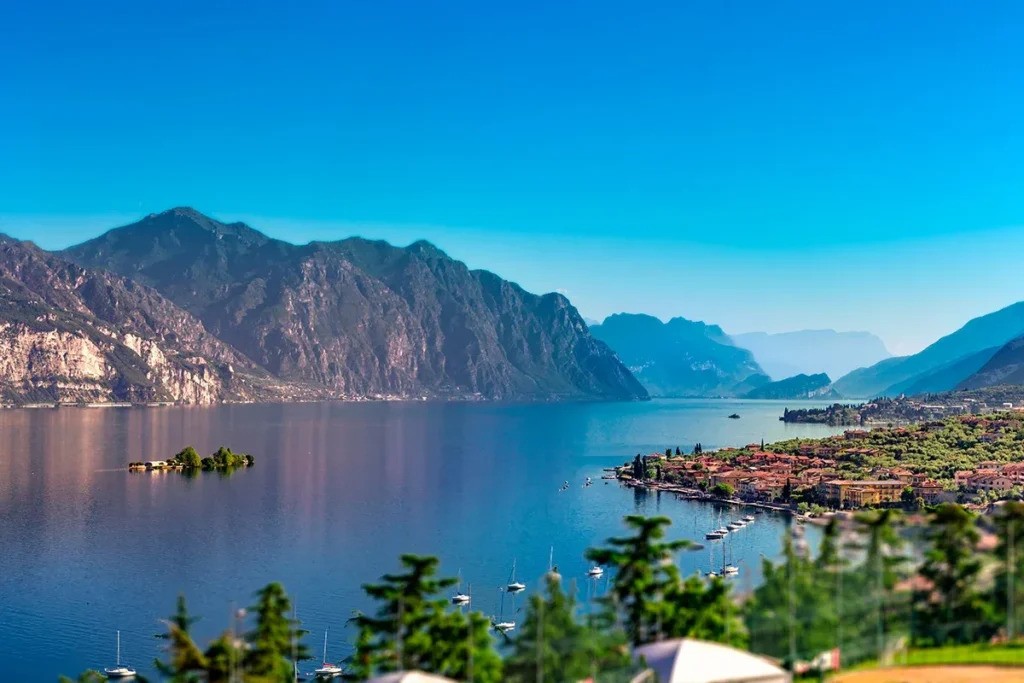 explorelakegarda.com: una Guida Completa per esplorare il Lago di Garda