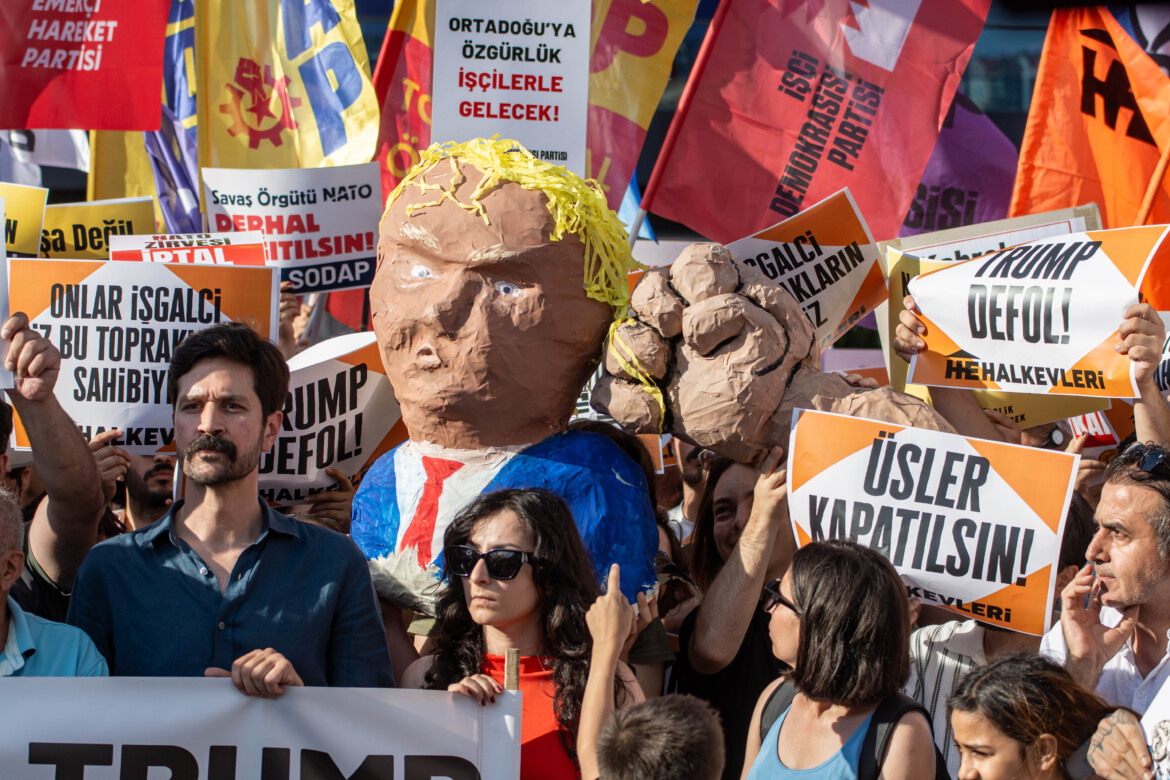 Erdogan super-star fa pulizia delle proteste