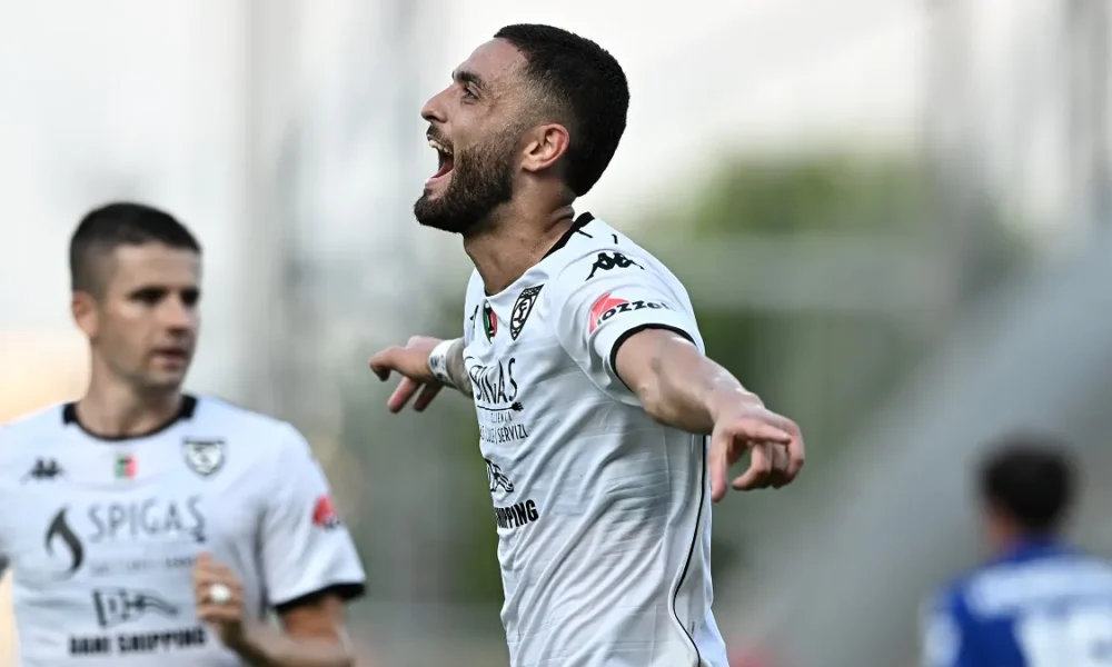 Sampdoria, sogno Artistico per l’attacco: la Lazio fissa il prezzo, Frosinone avanti nella corsa