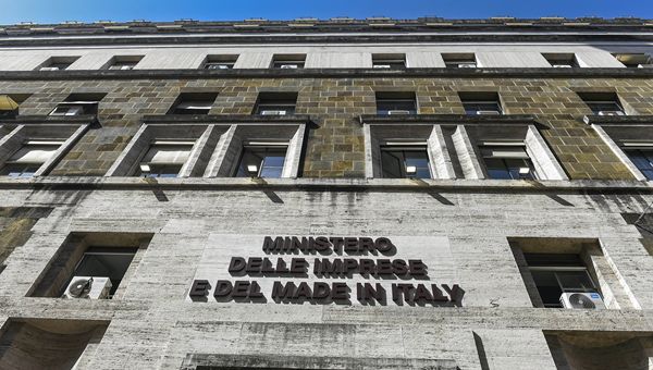 Pfizer: convocato al Mimit il tavolo sulla vertenza dello stabilimento di Catania