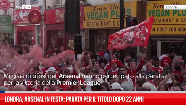 Londra, Arsenal in festa: parata per il titolo dopo 22 anni - Sky TG24