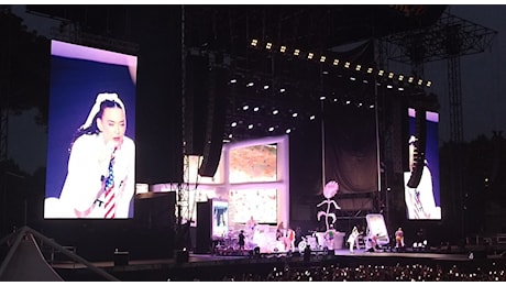 Katy Perry, la grande festa pop sotto le mura di Lucca