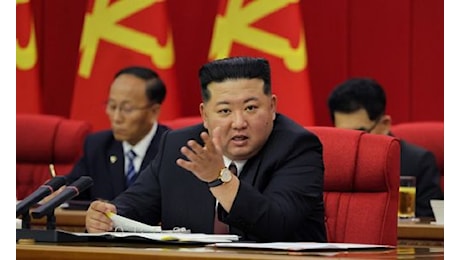 Cacciatorpediniere Corea del Nord da 5.000 tonnellate, Kim Jong-un vara la Choe Hyon