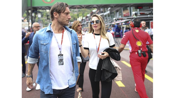 Francesco Totti e Ilary Blasi, le tappe della crisi fino al divorzio: i tradimenti, i gossip, l’assegno di mantenimento - il Giornale