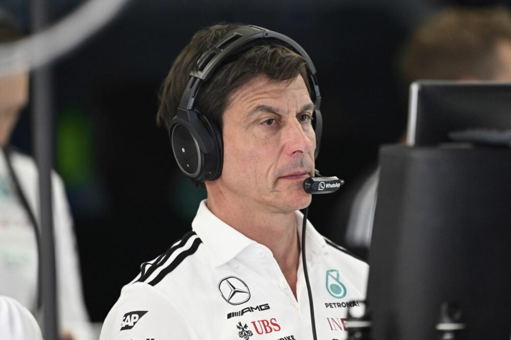 Wolff risponde a Russell: “Garantiremo a entrambi i piloti gli strumenti necessari”