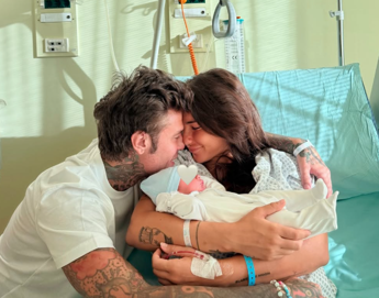 Fedez papà per la terza volta, è nato il figlio Edoardo Lupo: Una gioia così grande