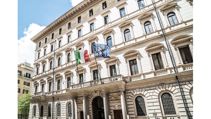 Condanna del Ministro Crosetto per attacchi iraniani a Emirati Arabi Uniti - Ministero della Difesa