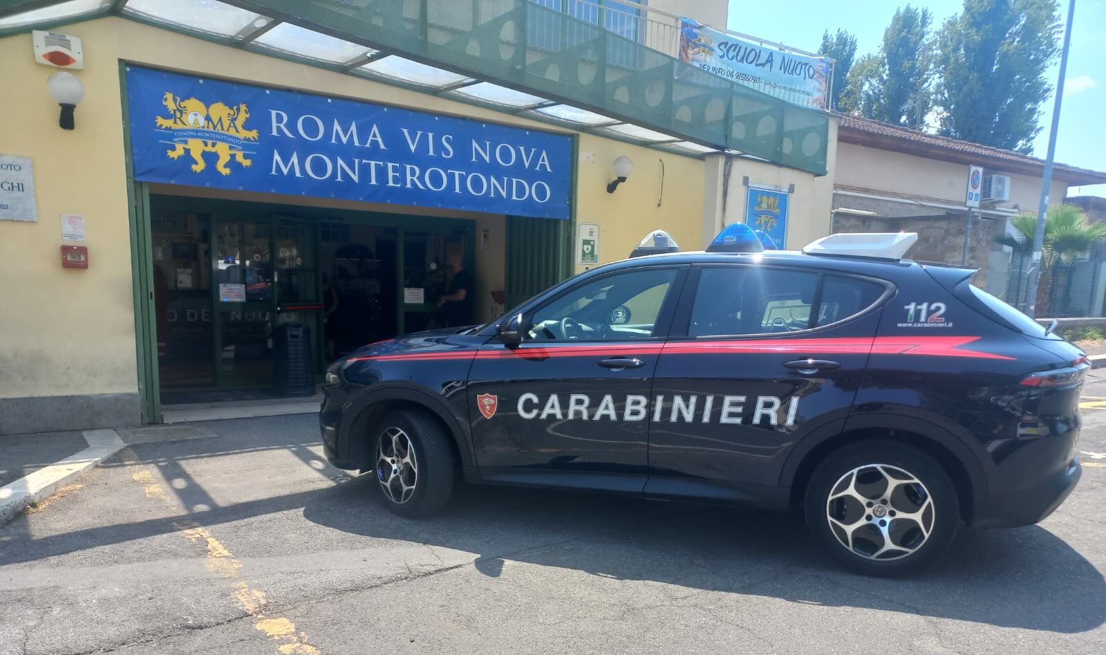 Roma, bimbo di 5 anni muore dopo un malore in piscina