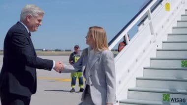 L'arrivo di Meloni a Berlino per partecipare al vertice E5