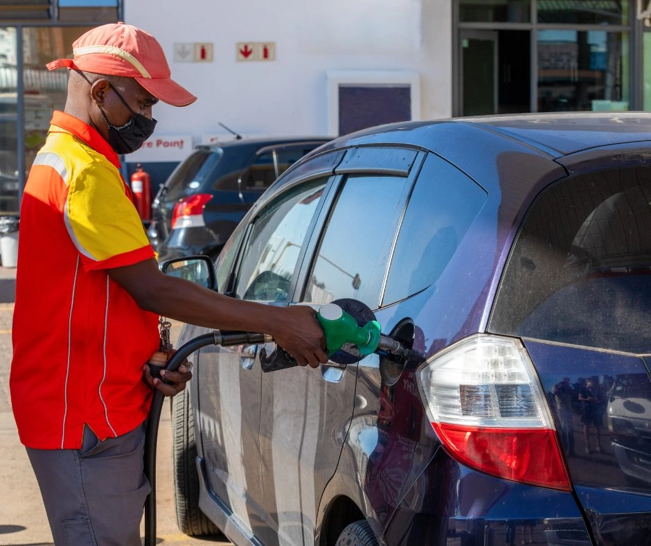 Carburanti, prezzi alle stelle: in autostrada il gasolio sfiora i 2,70 euro al litro
