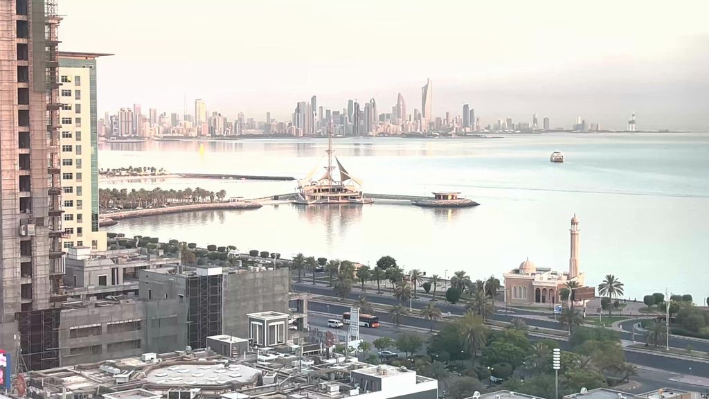 Iran, nuovi raid americani e attacco a Kuwait: l'escalation notturna nel Golfo