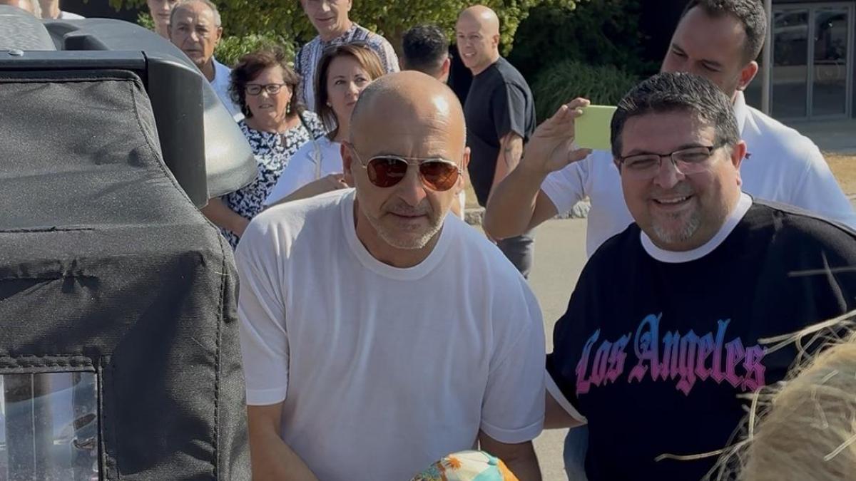 Inter, Ausilio raggiunge Chivu in ritiro. Non solo Spence, il mercato entra nel vivo. E Stones...