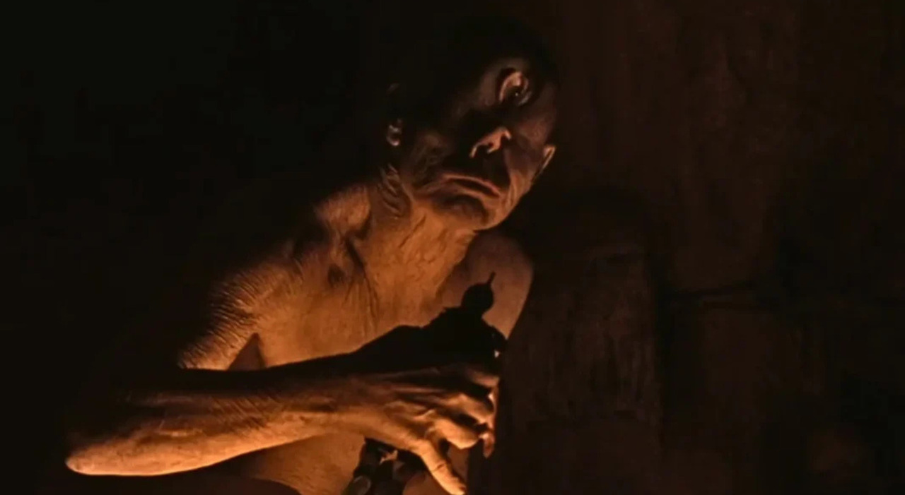 Polifemo nell’Odissea di Nolan, come è stato realizzato quasi senza CGI: il mimo, un animatronic di 6 metri, la vera caverna e l’ispirazione da Goya