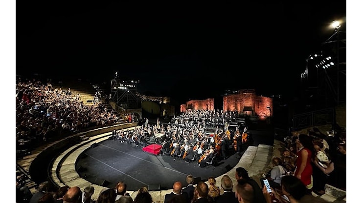 Riccardo Muti con l’Orchestra Cherubini all’Anfiteatro degli Scavi di Pompei - Napoli da Vivere
