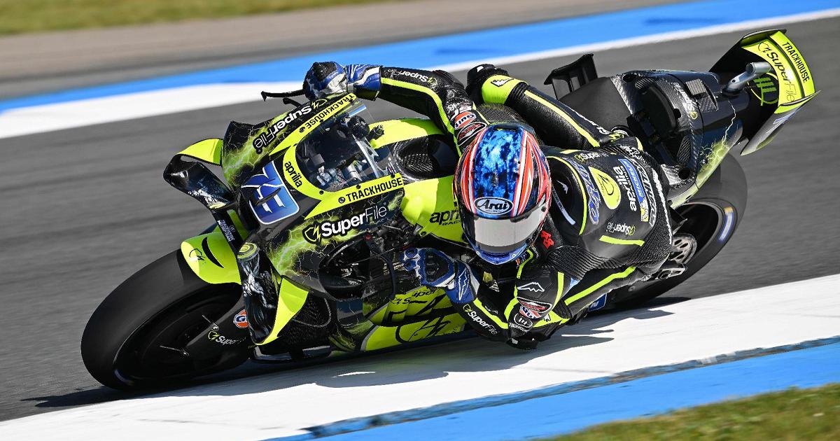MotoGp, in Olanda tripletta Aprilia. Spaventosa caduta per Bezzecchi