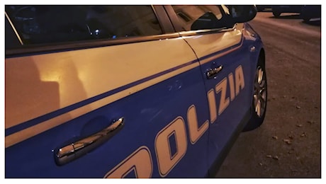 Napoli, 21enne colpito alla gola con una forbice dalla sorella di 15 anni: è gravissimo