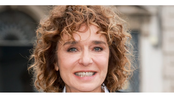 La borsa nera piccola di Valeria Golino ai David di Donatello conquista il nostro cuore - ELLE