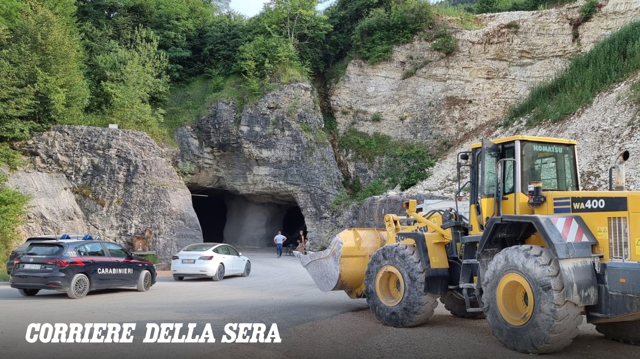 Scheggia di marmo si stacca dalla volta in pietra, operaio muore nella cava del sindaco