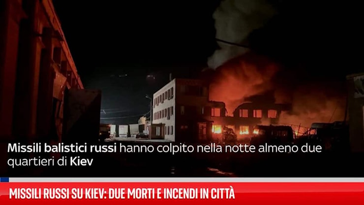 Missili russi su Kiev: due morti e incendi in città - Sky TG24