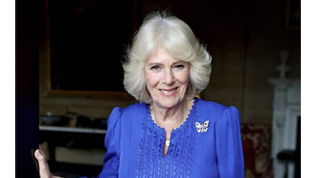 Camilla racconta la vita privata con Carlo III: il segreto dei libri prima di cena