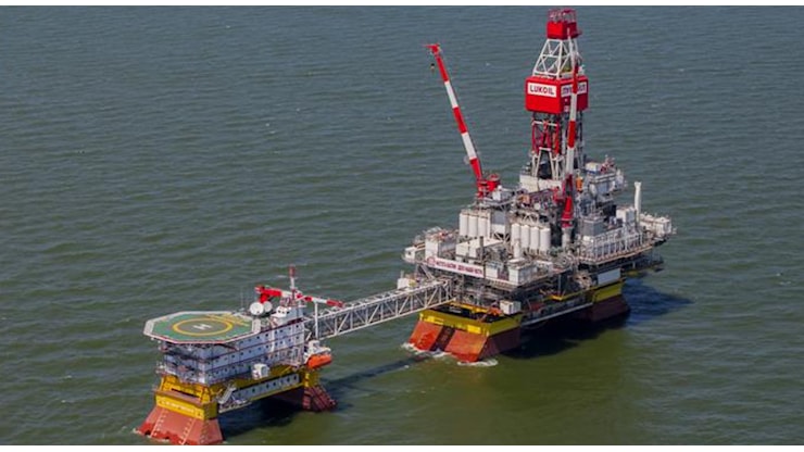 Russia, piattaforma petrolifera Filanovsky colpita da droni ucraini: bloccata produzione di oltre 20 pozzi - Il Messaggero