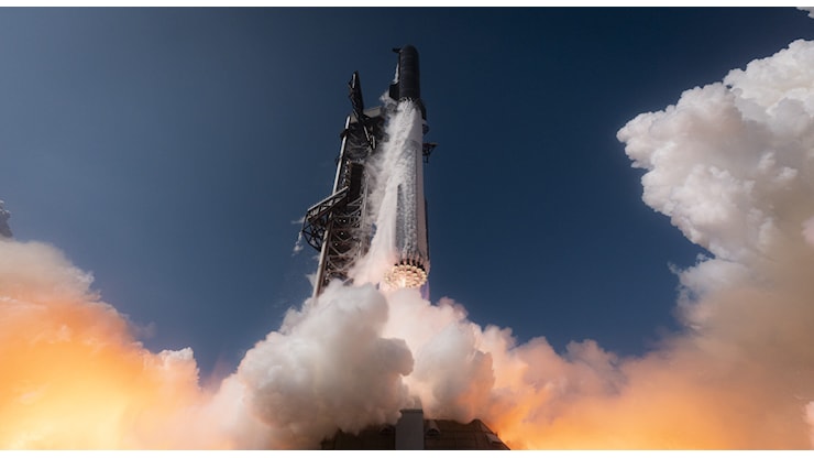 Starship vola per la dodicesima volta: lancio riuscito per la nuova V3 - Geopop