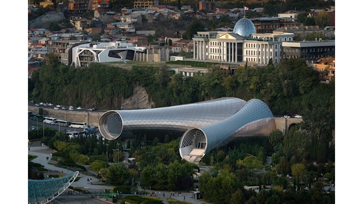 A Tbilisi vogliono demolire l’auditorium realizzato da Massimiliano Fuksas 15 anni fa. “Profondo rammarico”, dice lui - Artribune