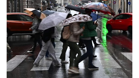 Meteo, in settimana arriva la perturbazione atlantica: piogge e temporali sulle regioni tirreniche
