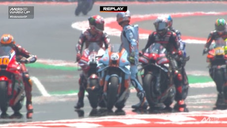 Raúl Fernández corre con due dita rotte e sfiora l’impresa in MotoGP