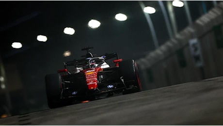 F1 Singapore, Verstappen vince la Sprint. Ferrari seconda e terza, caos McLaren