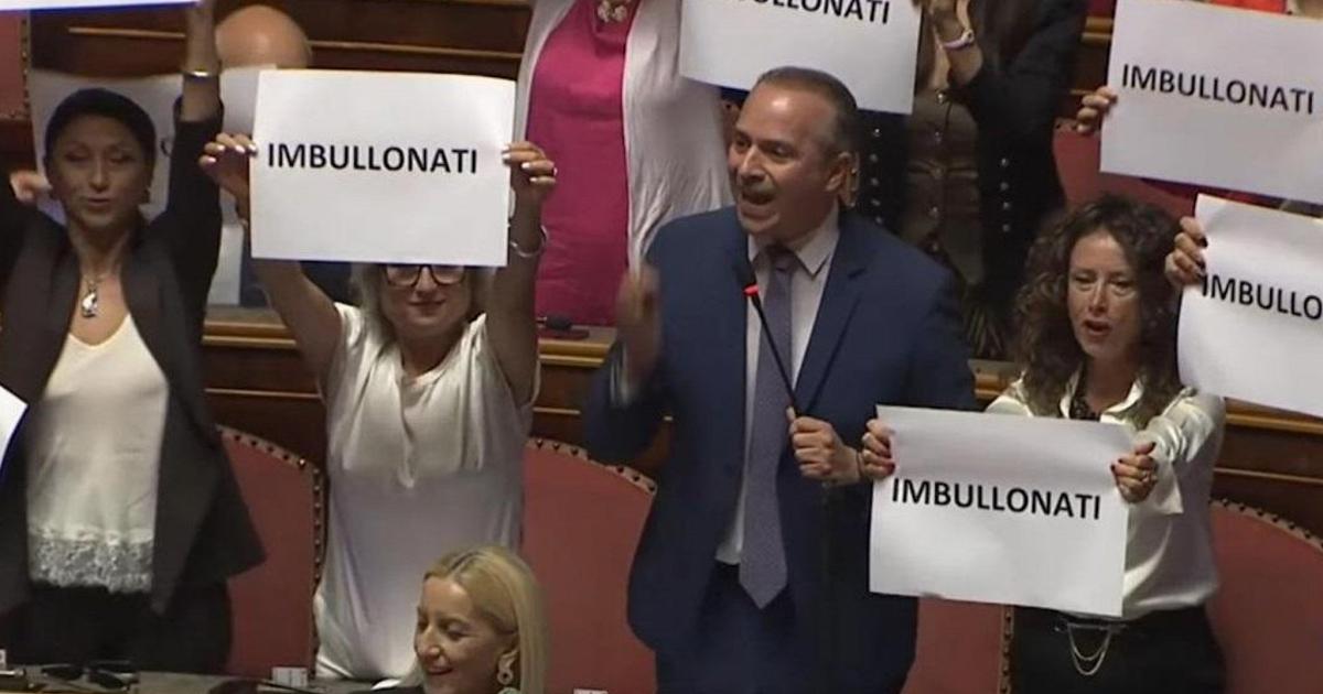 Legge elettorale, no a preferenze: maggioranza sotto per un voto. Meloni: Ha vinto la palude