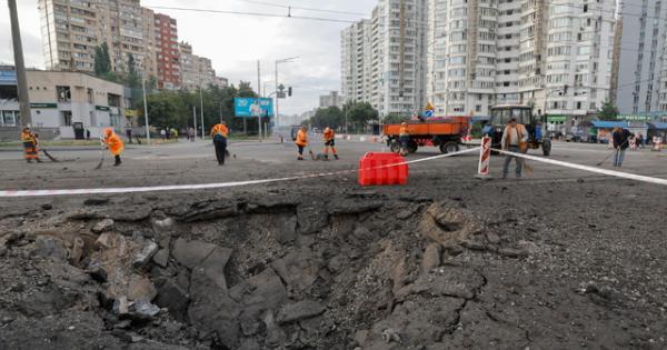 Attacco russo notturno su Kiev, due morti