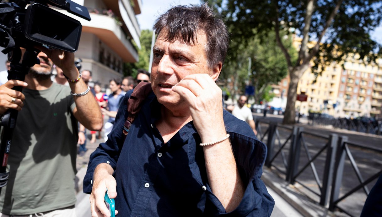 Attentato Ranucci, Valter Lavitola era pronto a lasciare l'Italia per andare in Africa: aveva già il biglietto