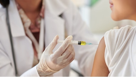Vaccino antinfluenzale, parte la campagna: priorità ai fragili
