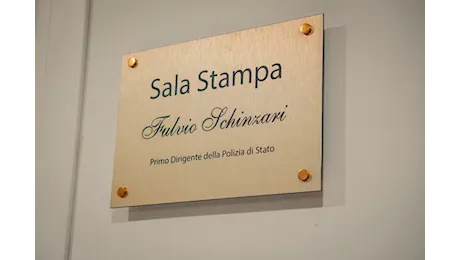 Andria, la Polizia di Stato intitola la Sala Stampa della Questura BAT al Primo Dirigente Fulvio Schinzari