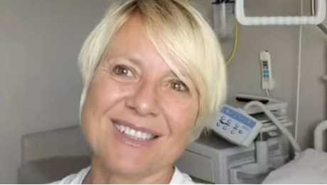 Antonella Elia dopo l'intervento al Gemelli:Era un tumore borderline, tutto a posto"