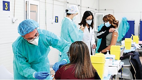 Vaccino antinfluenzale nel Lazio, al via la campagna con 1,38 milioni di dosi