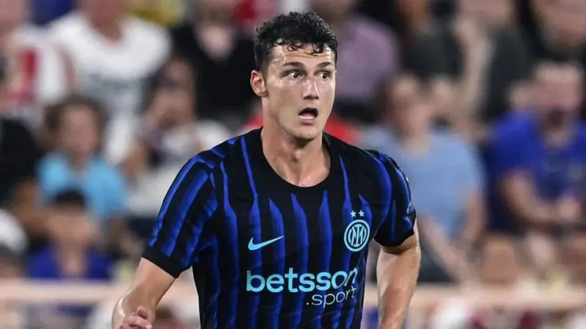 Inter, Pavard resta un osservato speciale: nei primi allenamenti si gioca la possibilità di una permanenza