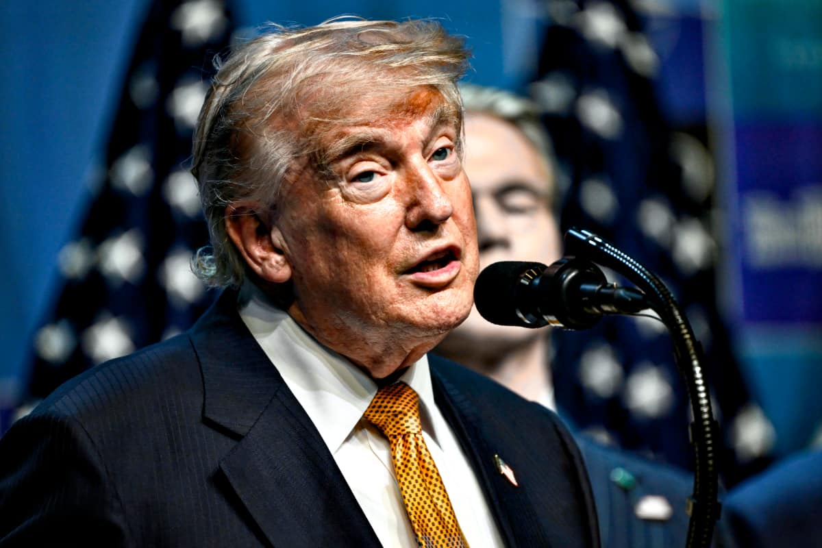 Giorgio Bianchi: Trump ha svelato cosa c'è dietro il calcio e i grandi eventi che vediamo in tv