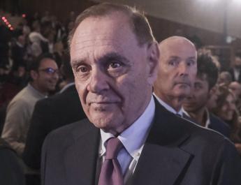 Mastella: A tutti chiedo di pregare per me. Anche io sono malato, spero di farcela