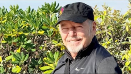 Vasco Rossi, legamenti rotti alla spalla dopo due cadute:Dolore da svenire, mi hanno consigliato un altro intervento"