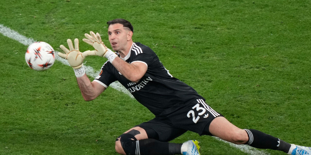 Juventus, dall'Inghilterra: Dibu Martínez rimane all'Aston Villa