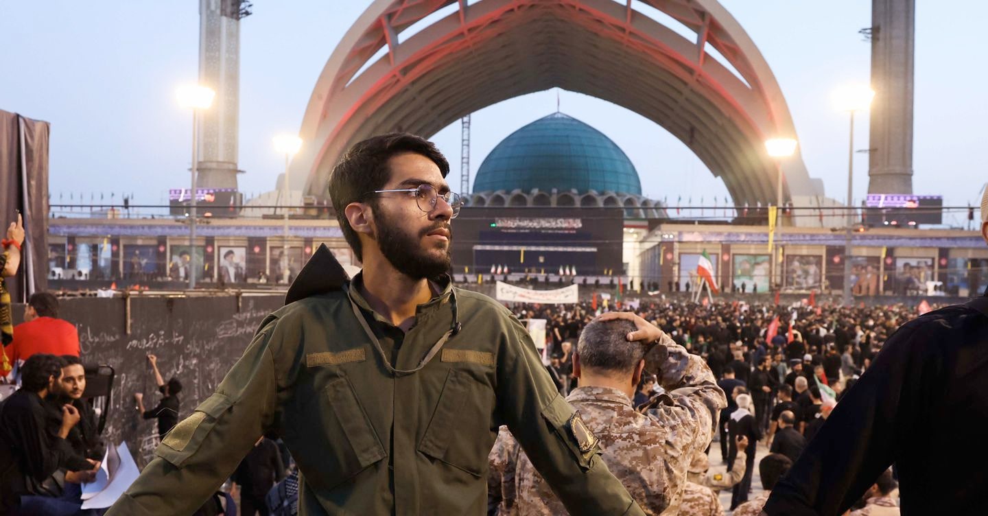 IL SOLE 24 ORE * MONDO: «GUERRA ULTIME NOTIZIE. USA, COLPITE STRUTTURE MILITARI IRANIANE. WSJ: “GLI USA STANNO INVIANDO IN IRAN F-16 E F-35″»