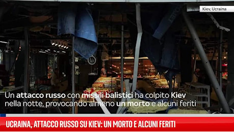 Kiev, attacco russo con missili balistici: una vittima e blackout per oltre 500mila famiglie