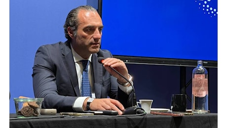 Stellantis, Filosa frena su Mirafiori e apre a intese con Volkswagen e Renault
