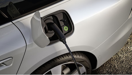Motus-E al Mef: quattro misure per tagliare i carburanti fossili