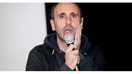 Zerocalcare, lo scandalo dei “due spicci” ai lavoratori