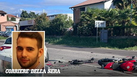 Incidente a Tezze sul Brenta, morto Emanuele Campagnolo nello schianto tra moto e auto