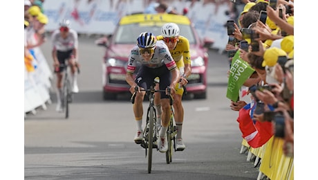 Pagelle Tour de France 2026: Evenepoel beffa la coppia UAE, in difficoltà Ayuso