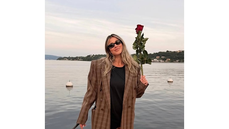 Diletta Leotta a Salò: con lei il marito Loris Karius - Prima Brescia